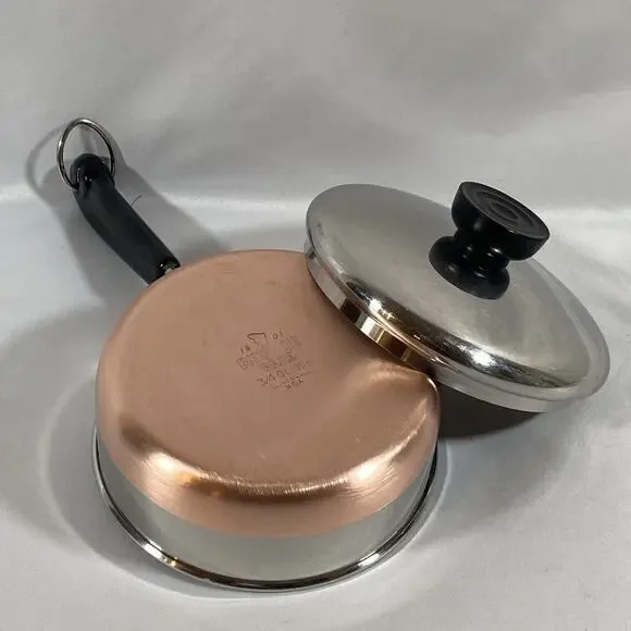 Revere Ware 3/4 QT Sauce Pan 1801 Copper Bottom + Lid Clinton IL, USA Stainless