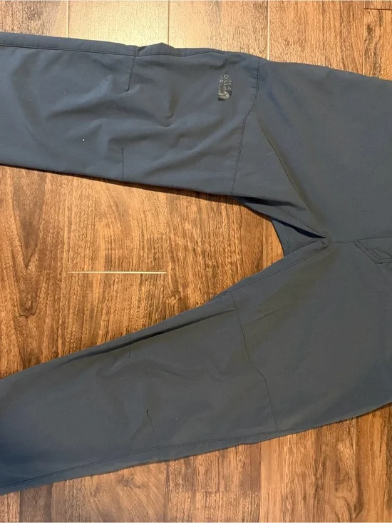 The North Face Men’s Charcoal Softshell Hiking Pants