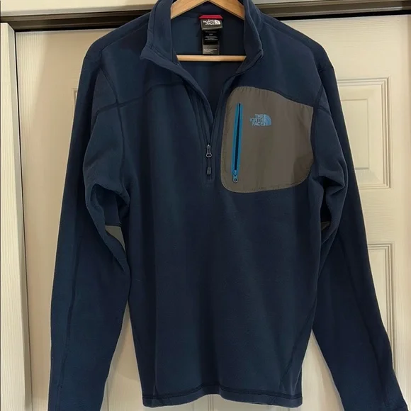 The North Face Men's Performance 3/4 Zip Jacket in Blue and Gray Size Small