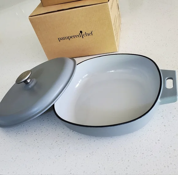 Pampered Chef Enameled Cast Iron Braising Pan/Skillet/Dutch Oven+Lid LIKE NEW