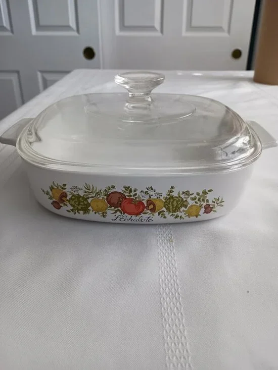 Vintage Corning Ware L'Echalote Casserole Dish with Lid - 1 1/2 Quart