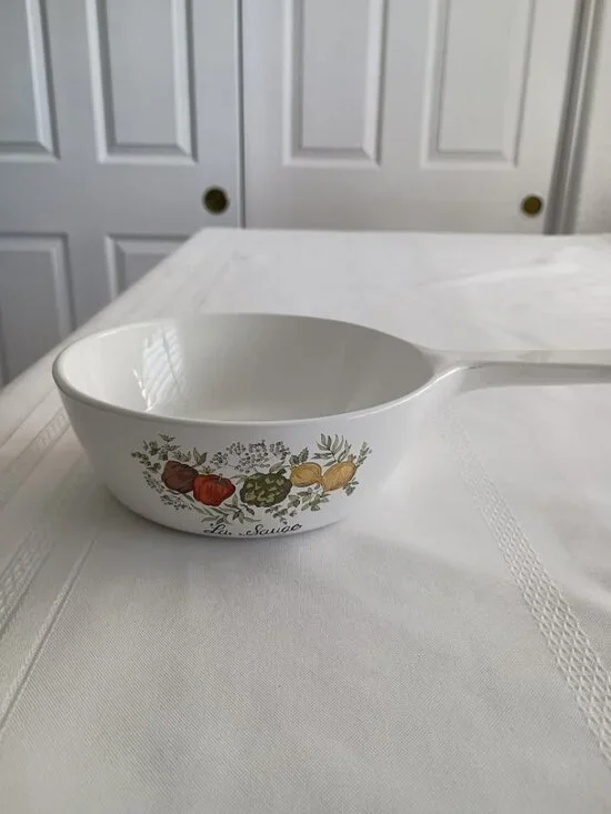 Vintage La Sauge Corning Ware P-81-B, 1 Pint Saucepan