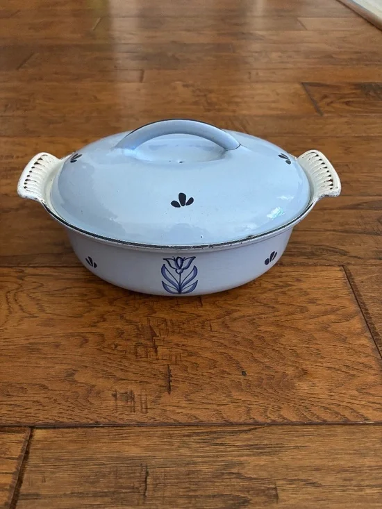 Vintage DRU Holland Enamel Cast Iron Dutch Oven | Blue Tulip Floral