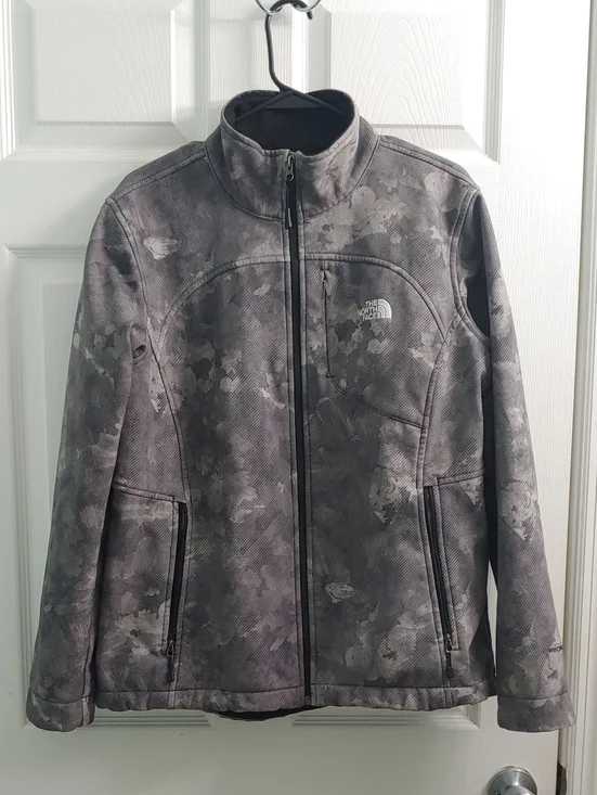 The North Face Men's Gray Camo Jacket Windwall Softshell Size L