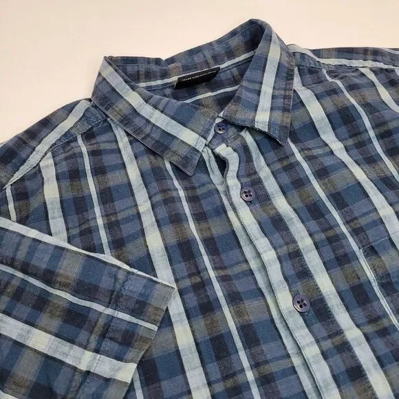 North Face Hiking / Camp Short Sleeve‎ Plaid Button Up Shirt - Medium - CLEAN!