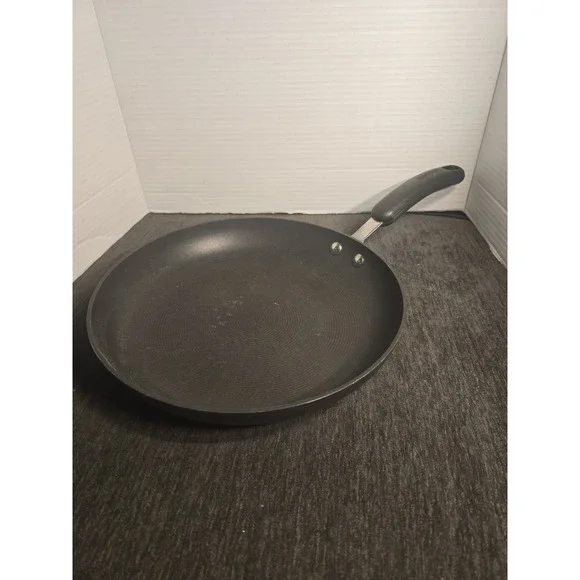 CIRCULON Skillet 11 Inch Frying Pan Non-Stick Hard Anodized Cookware