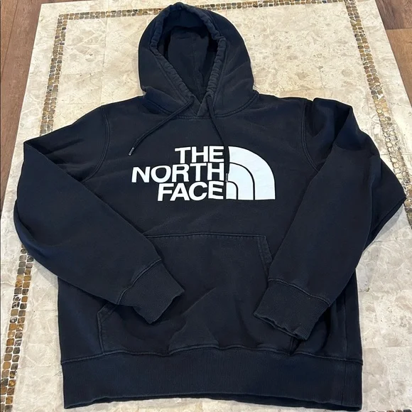 The North Face‎ Men’s Black Pullover Hoodie with Kangaroo Pocket Size M
