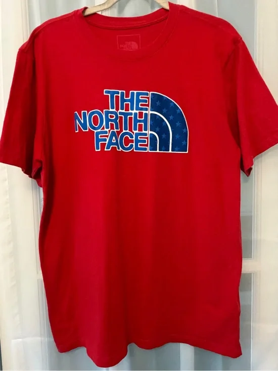 The North Face Men’s Large Red Logo Graphic T-Shirt 100% Cotton Short Sleeve