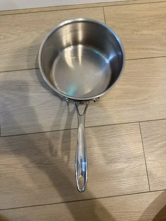 calphalon 2.5 qt saucepan 87022 Stainless Steel No Lid