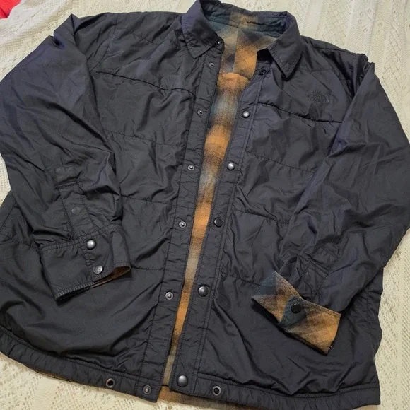 The North‎ Face Reversible Flannel Shirt Shacket Puffer Jacket  Large