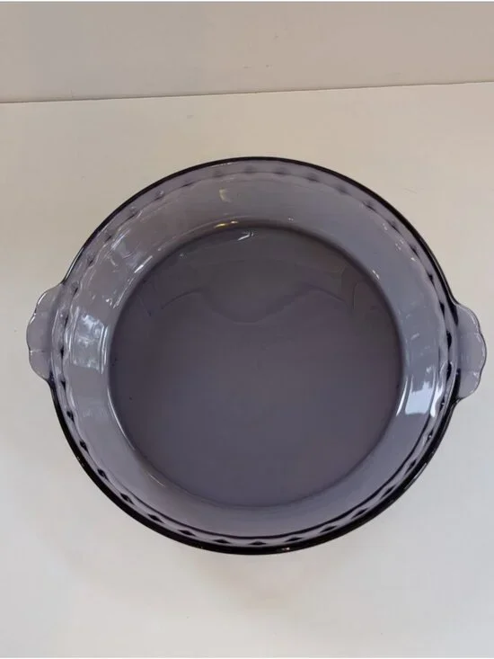 Vintage Pyrex Amethyst Purple Glass Handled Crimped Pie Plate (Model 229)