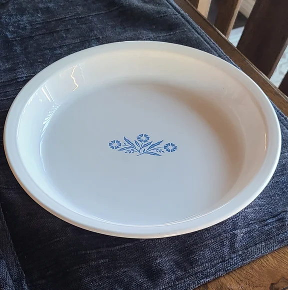 Corningware Cornflower pie plate 9