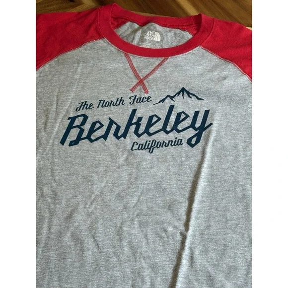 THE NORTH FACE Mens Large Berkeley Logo Raglan Gray Red Classic Fit Shirt