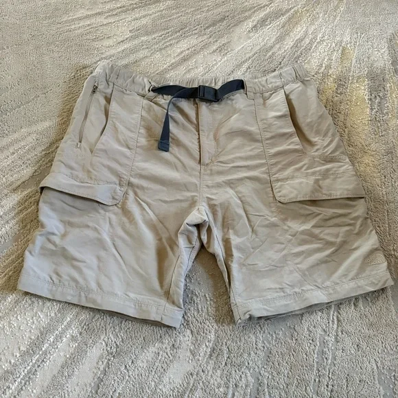 North Face cargo shorts outdoor tan khaki color nylon XXL