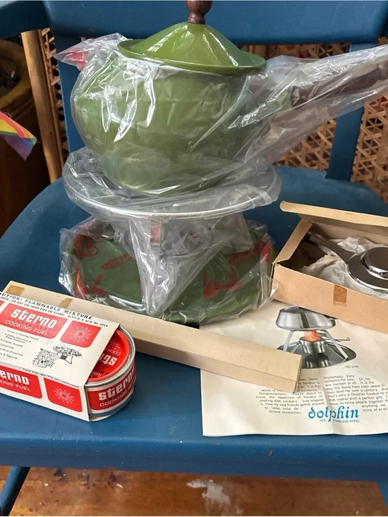 Vintage Green Ceramic Fondue Set with Lid