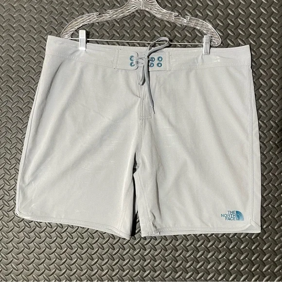 The‎ North Face Mens Summer Board Shorts Swimwear Solid Mid Grey Size 40