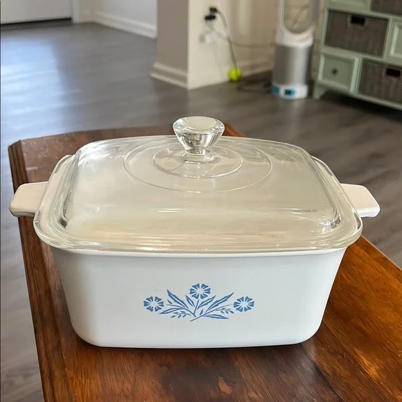 Glass Lid White Corning wear P-4-B glass chipped and worn inside !