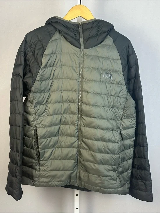 The North Face Men’s Large Hooded Puffer Jacket Gray Black Lightweight