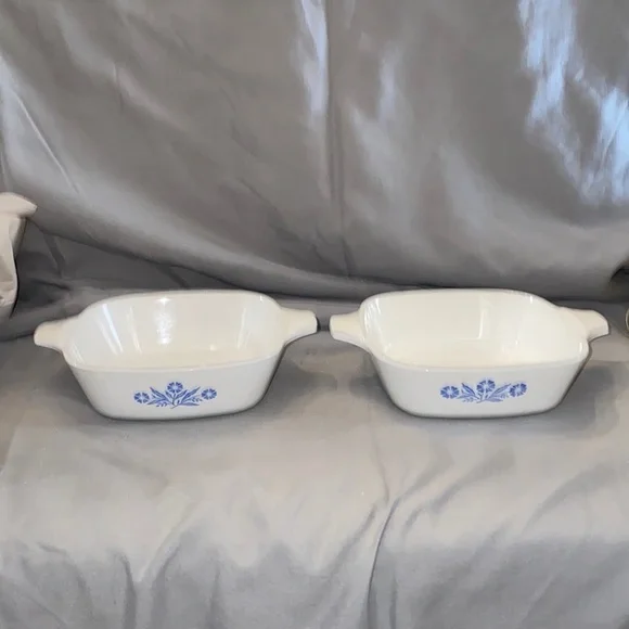 Vintage Corning ware 1 3/4 cup set of 2 petite pan