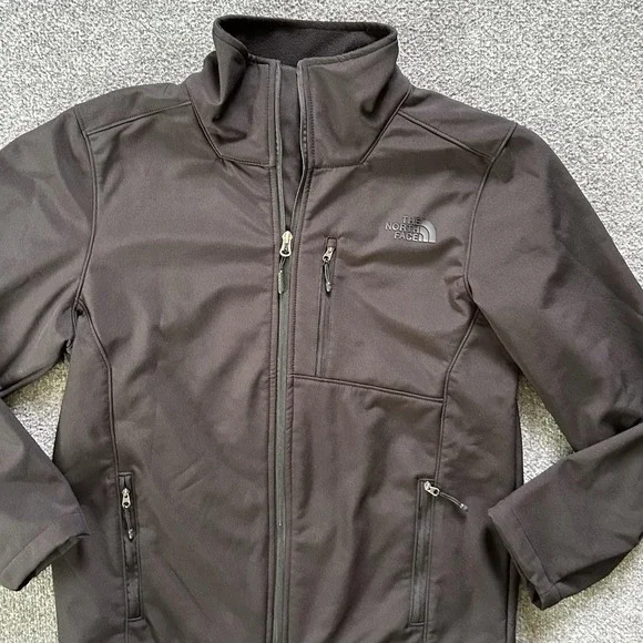 The North Face Softshell Jacket Mens Medium Black Full Zip Windbreaker Outdoor
