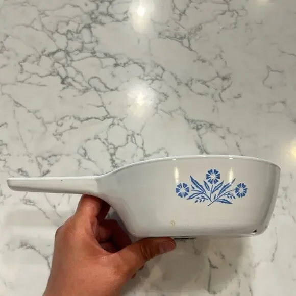 Vintage Corning Ware Cornflower P-82-B Menu-ette White & Blue‎ Small Sauce Pan