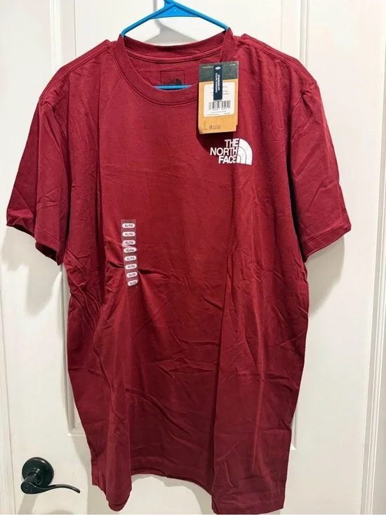 The North Face Men's Short Sleeve Tee - Burgundy