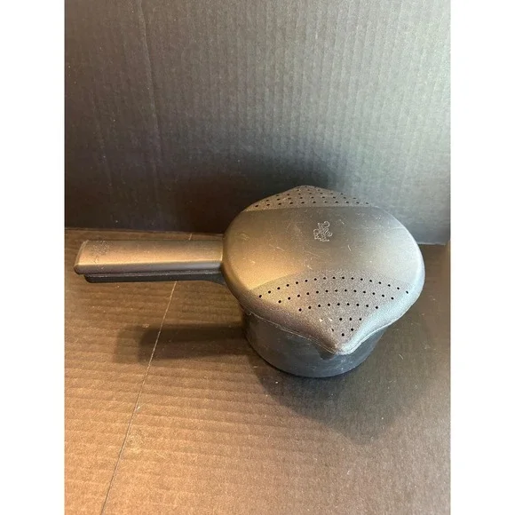 Pampered Chef 4 Cup 1 Quart Microwave Pot Steam Strainer Black #2776