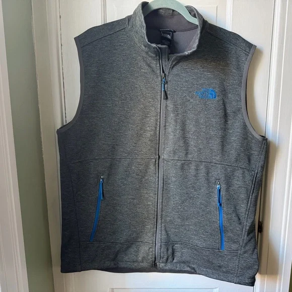 The North Face Men’s Apex Canyonwall Windwall Vest in Medium Grey Size Large