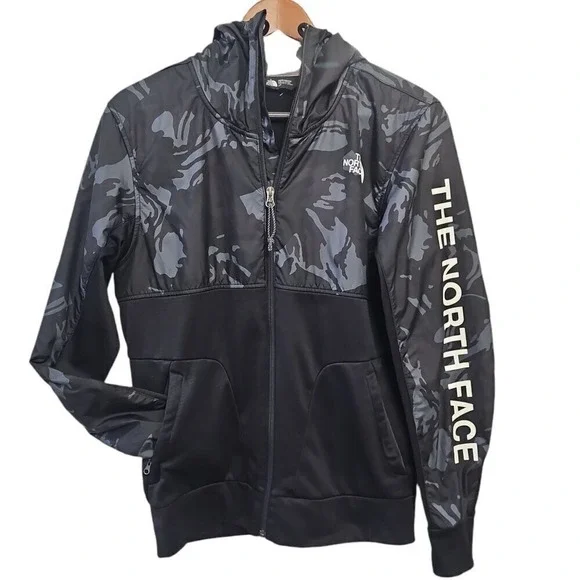 The North Face Men's Lightweight JacketBlack half Camo Men's‎ S