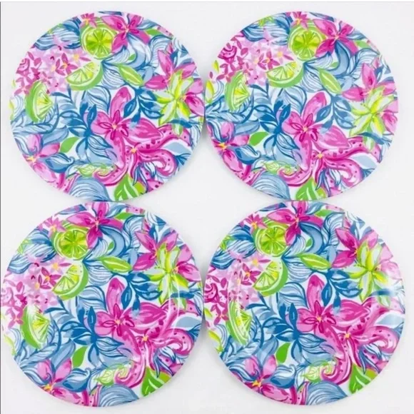 Lilly Pulitzer picnic plate set of 4 in multi Havana cocktail print NWT in box