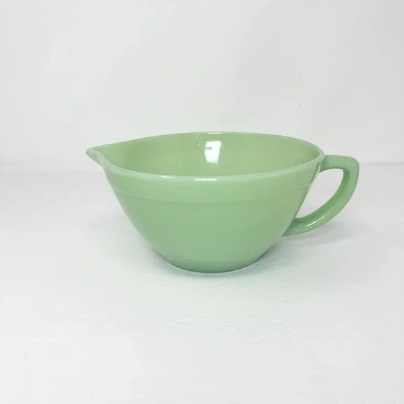 Vintage Anchor Hocking Fire King Jadeite 7.5
