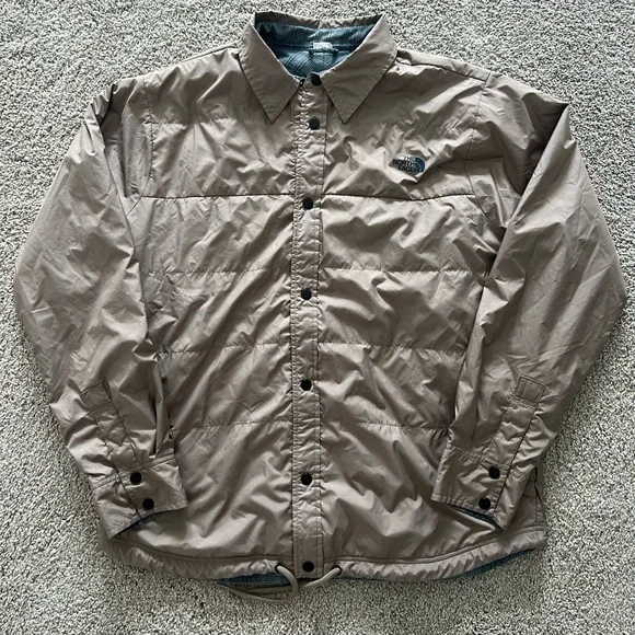 The North Face Men’s Beige Button-Front Lightweight Shirt Jacket