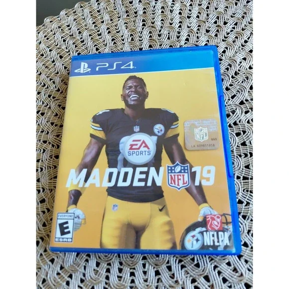 Madden NFL‎ 19 (PlayStation 4) new