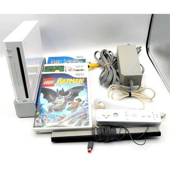 Nintendo Wii Console Bundle White Backward Compatible Wii Sports RVL-001
