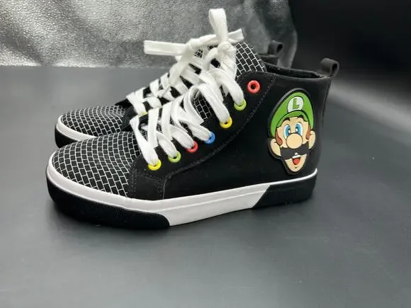 NINTENDO Super Mario SNEAKERS HIGHTOPS Size 5 Official Licensed Product #115