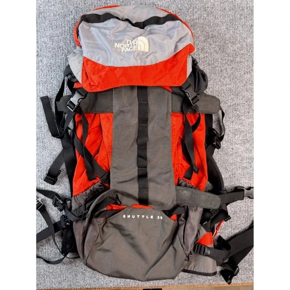 The‎ North Face Shuttle 30 Backpack Red Gray Hiking Travel Laptop Bag ASW3