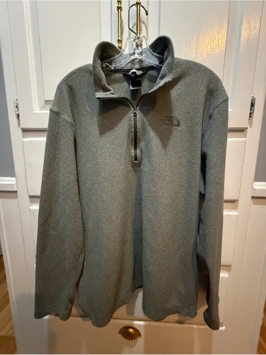 The North Face 1/4 Zip Pullover Men XL Gray Fleece Mock Neck Outerwear Sweater