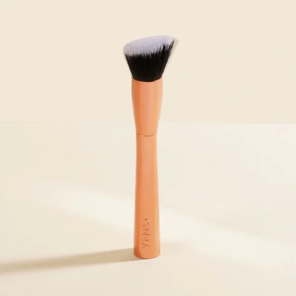 Yensa Skin On Skin Flawless Blending Foundation Brush New