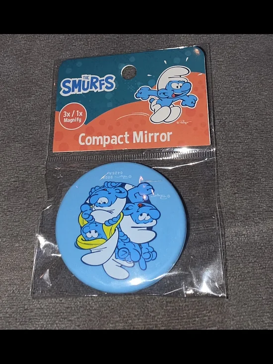 The Smurfs Compact Mirror - Magnifying BNIB