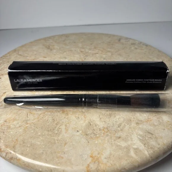 Laura Mercier Angled Cheek Contour Brush LMAIC132 Black Professional Sculpting