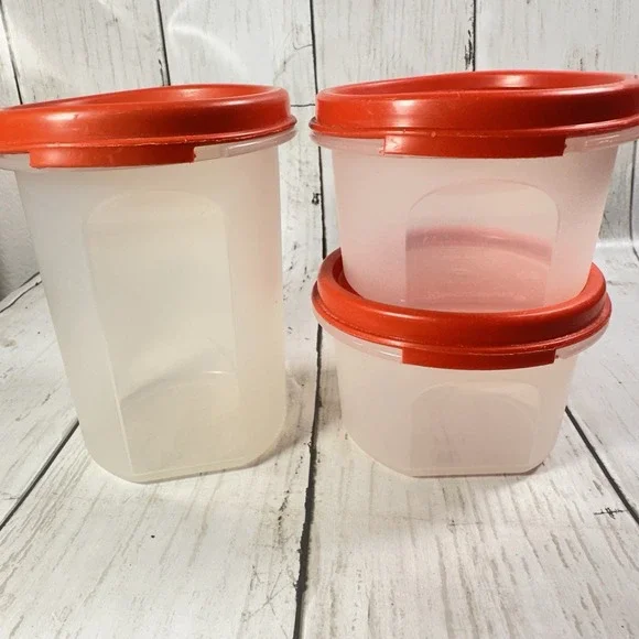 Tupperware‎ Set of 3 Containers with Paprika Lids  Two 1605 One 1606