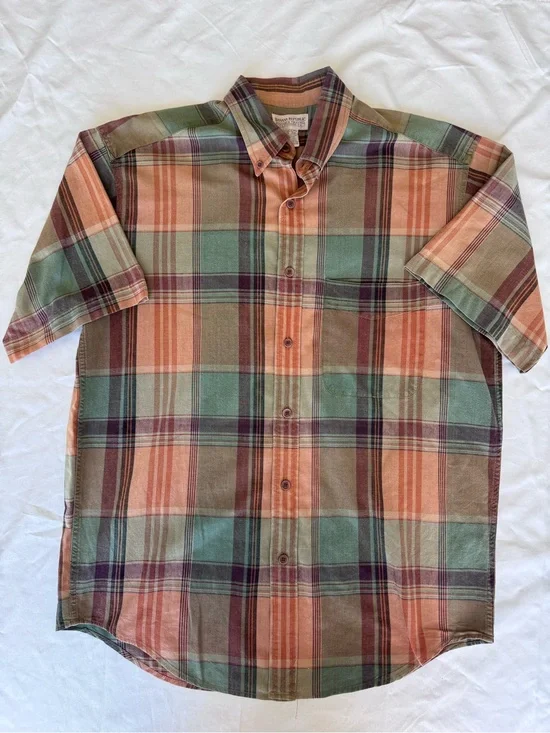 VTG Banana Republic men’s Short-Sleeve Plaid Button-Up Shirt L