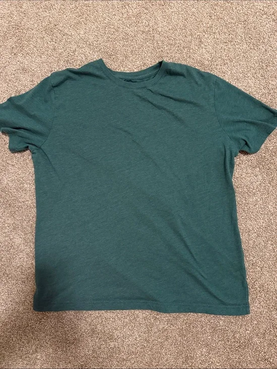 Banana Republic Men’s Premium Wash Tee
