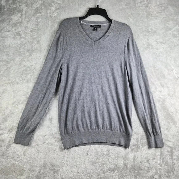 Banana Republic Sweater Mens Medium Gray Silk Cashmere Knit Luxury Blend V Neck