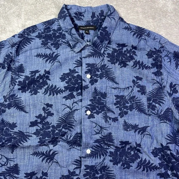 Banana Republic Floral Button‎ Down Shirt Men's XL Short Sleeve Blue Hawaiian