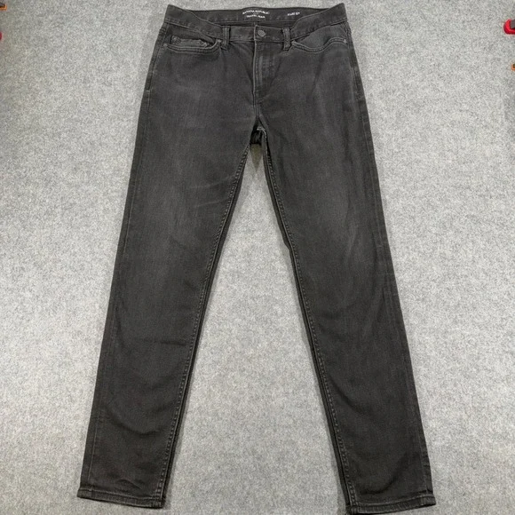 Banana Republic Travel Jean Mens 31x32 Slim Fit Washed Black Stretch Denim Pants