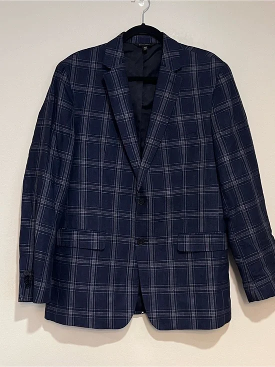 Banana Republic | Slim fit Windowpane plaid suit jacket/blazer Men’s size 42R