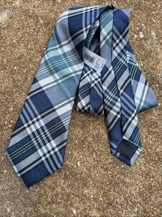 Banana Republic Blue, Green and White Plaid Men's Tie. NWT