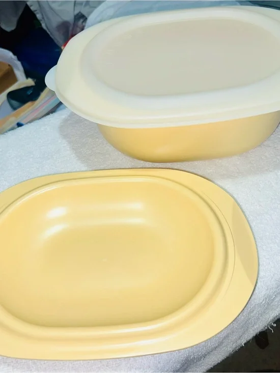 TUPPERWARE OVENWORKS 3 qt oval casserole stack cooker oven freezer micro Unused