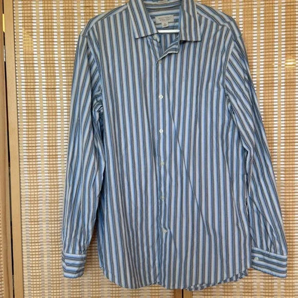 Banana Republic Mens XL Classic Fit Blue Striped Long Sleeve Button Down Shirt‎